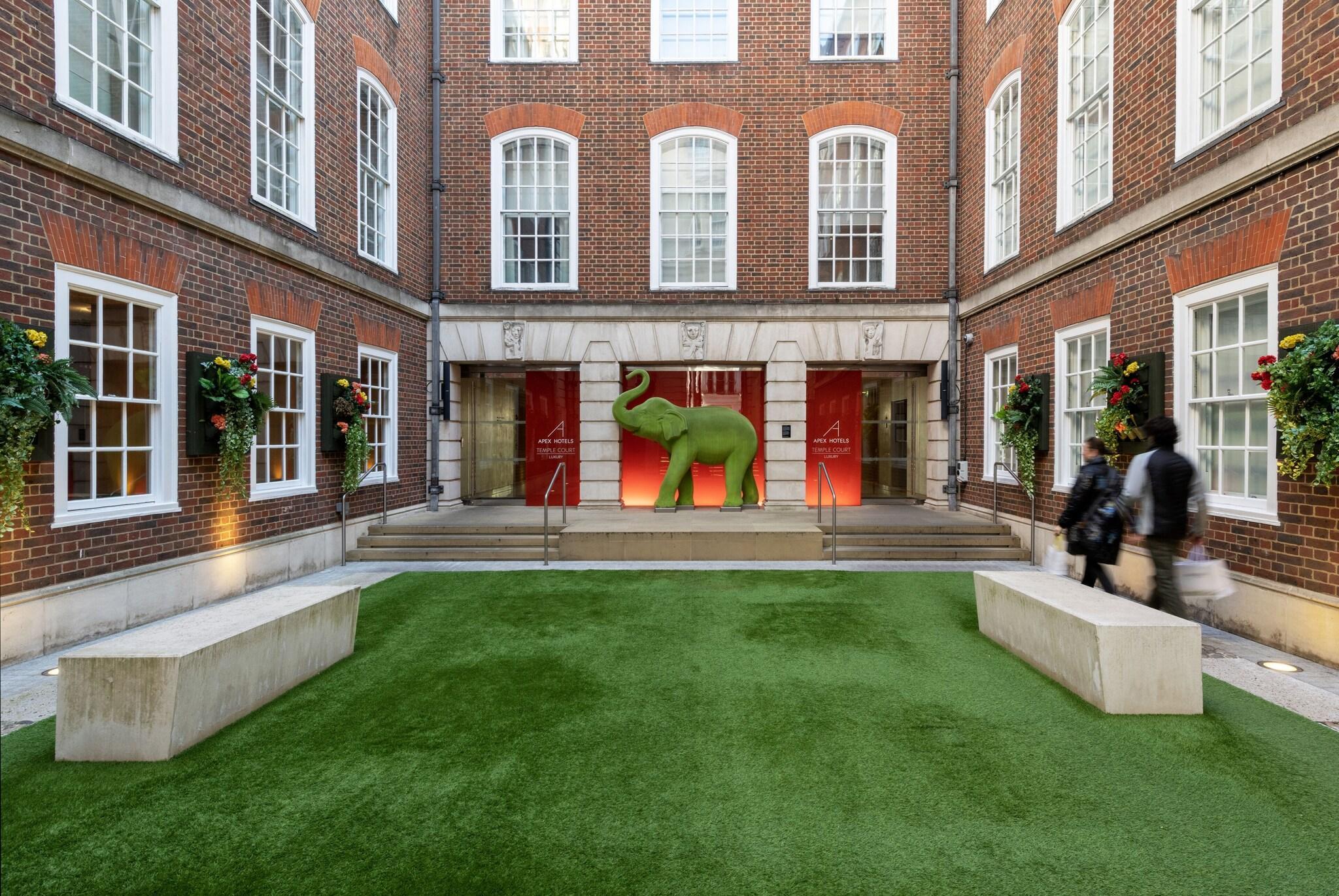 Vista Exterior Apex Temple Court Hotel