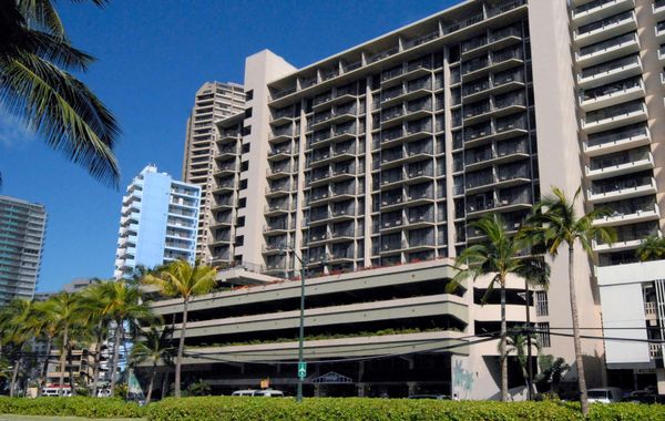 Aqua Palms Waikiki