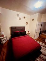 Alquiler Vacacional - Charming 1-bedroom apartment with AC, WiFi in welcoming Albany