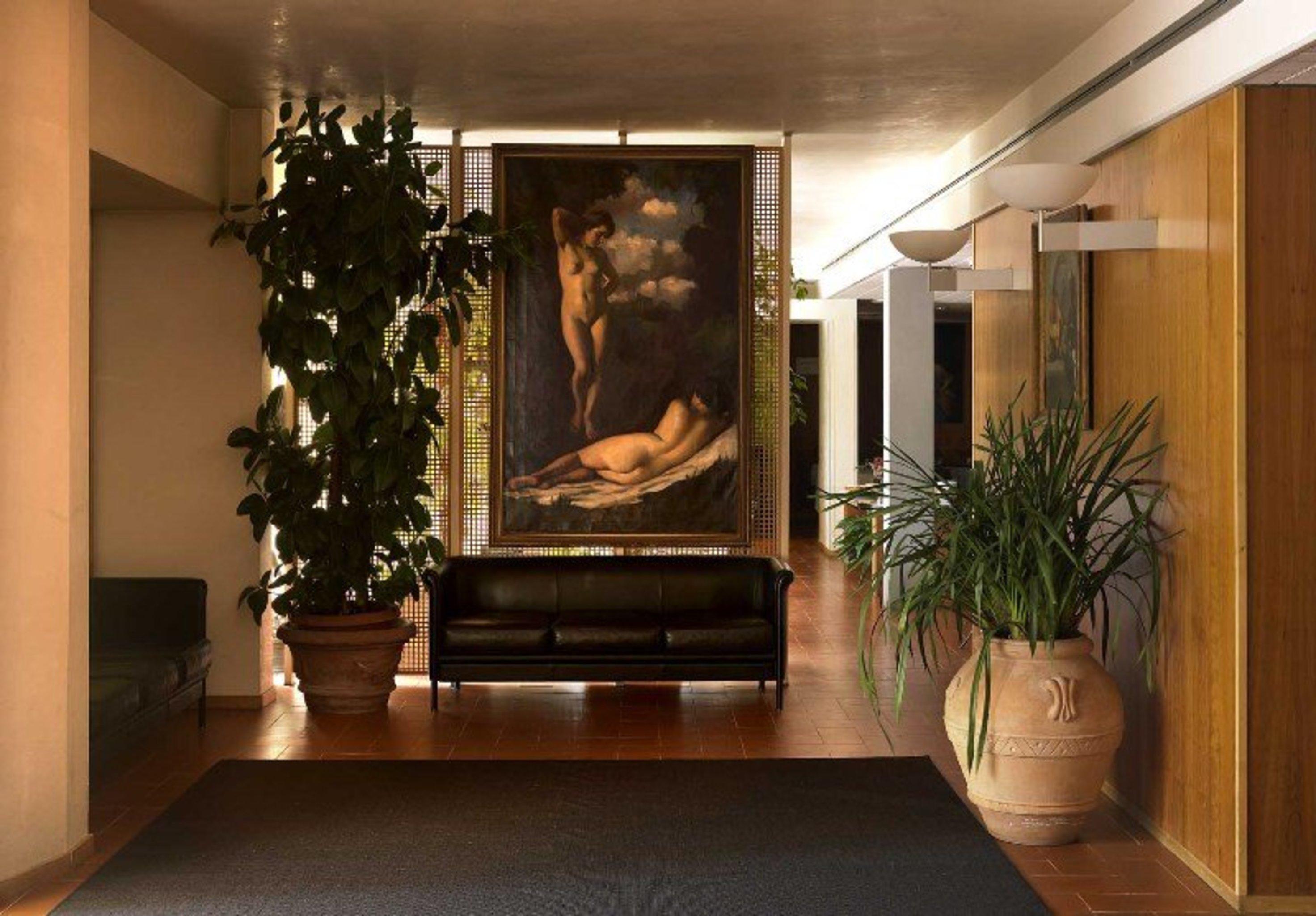 Vista Lobby Villa Neroli