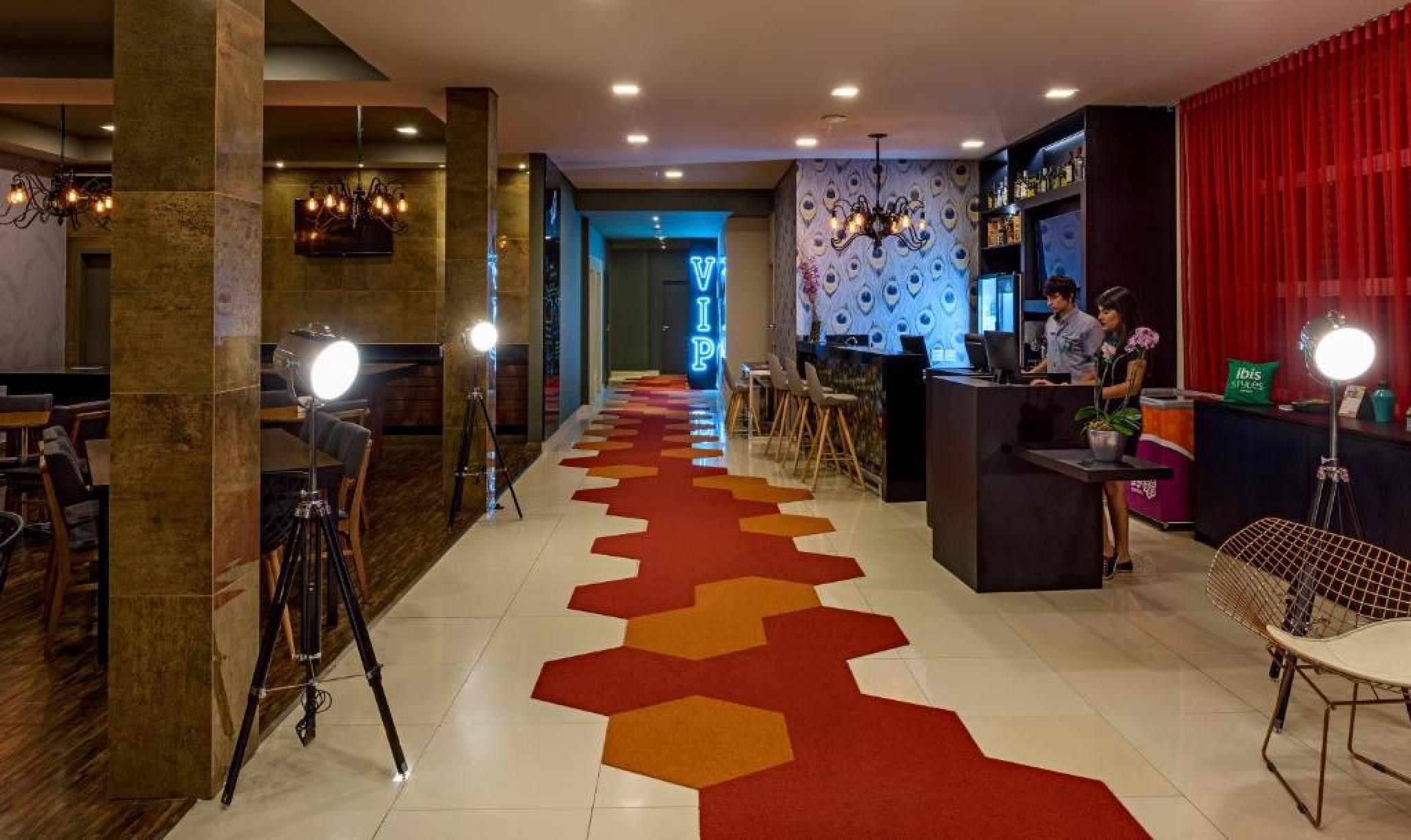 Vista Lobby Ibis Styles Ribeirão Preto Braz Olaia