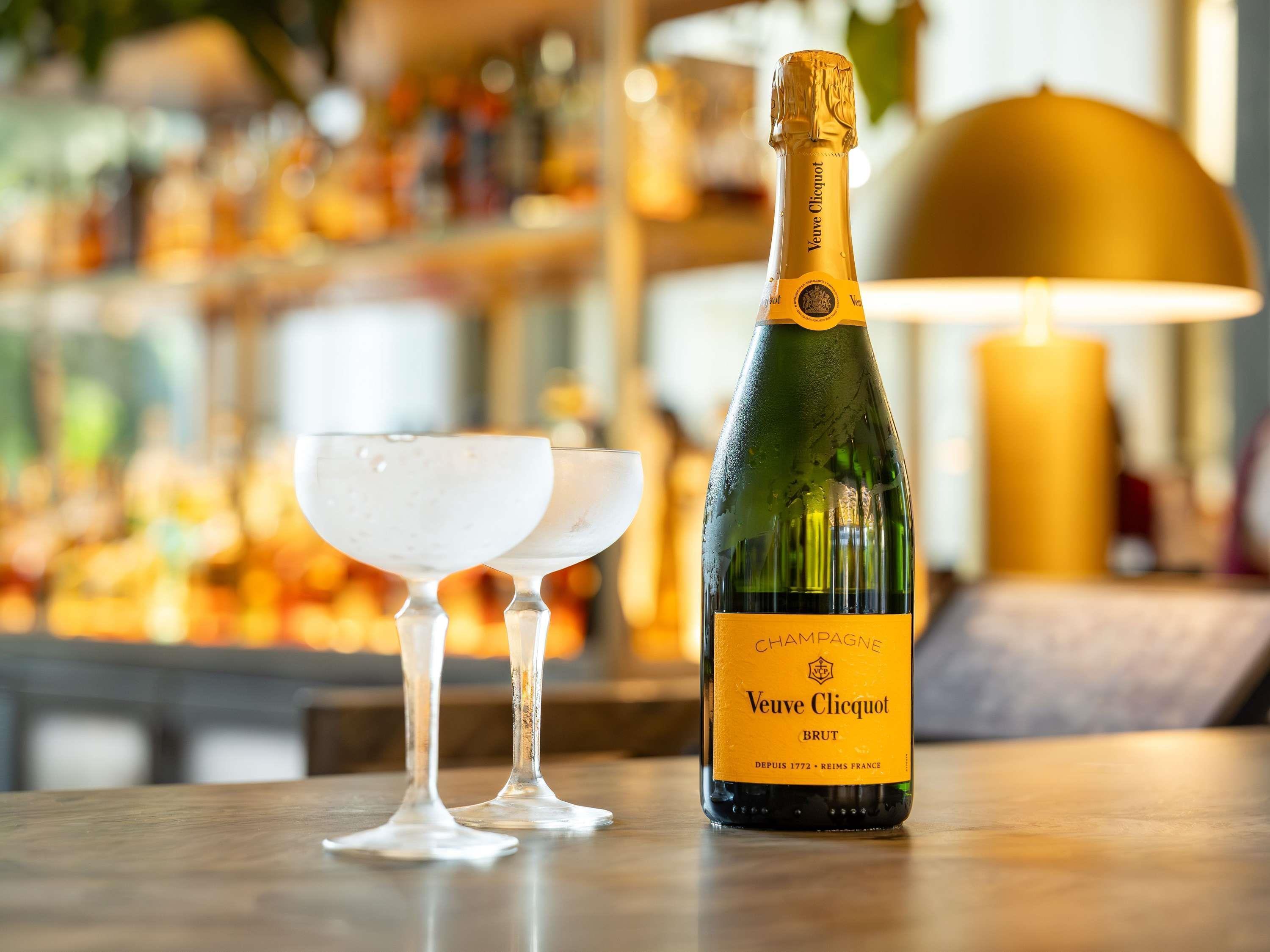 Restaurant Fairmont Century Plaza Los Angeles at Beverly Hills