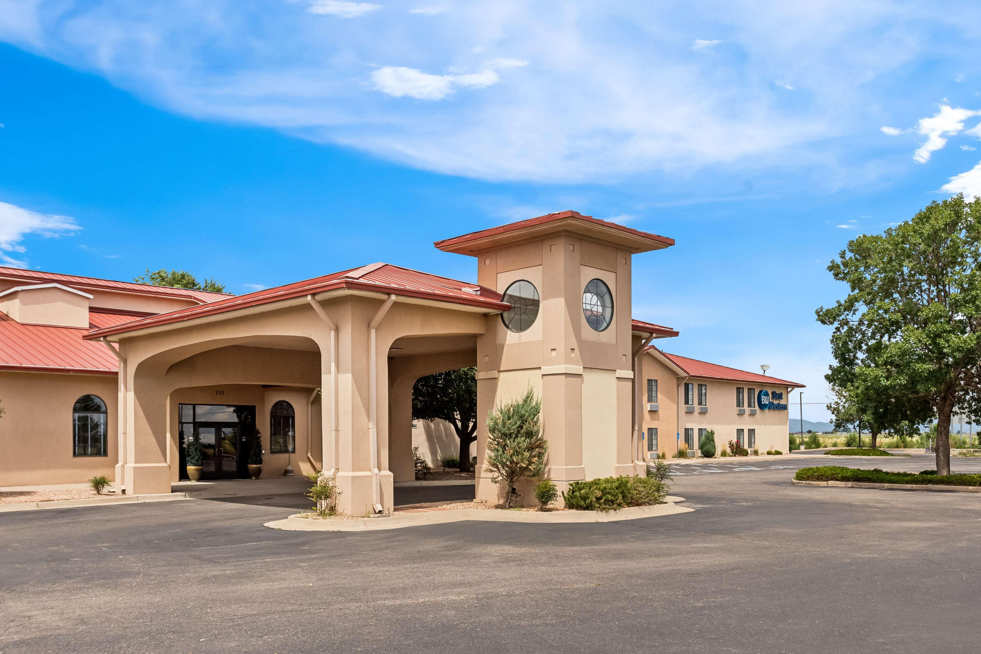 Vista Exterior Best Western Moriarty Heritage Inn