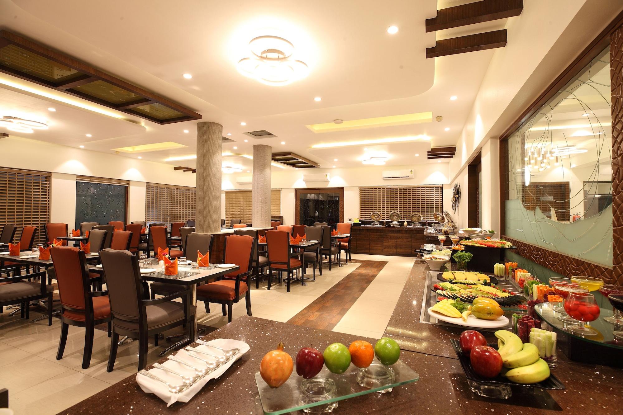 Restaurant Click Hotel Nashik
