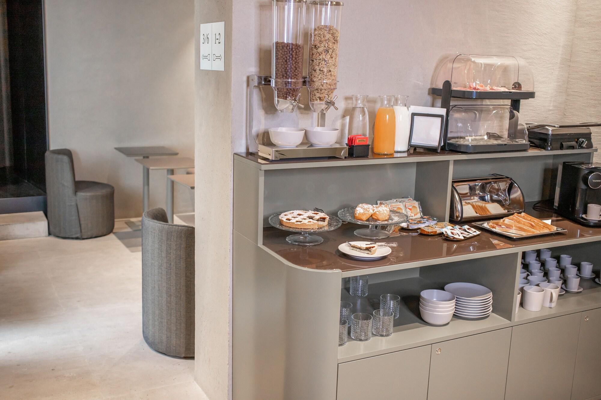 Restaurant Elysium Suites Collection