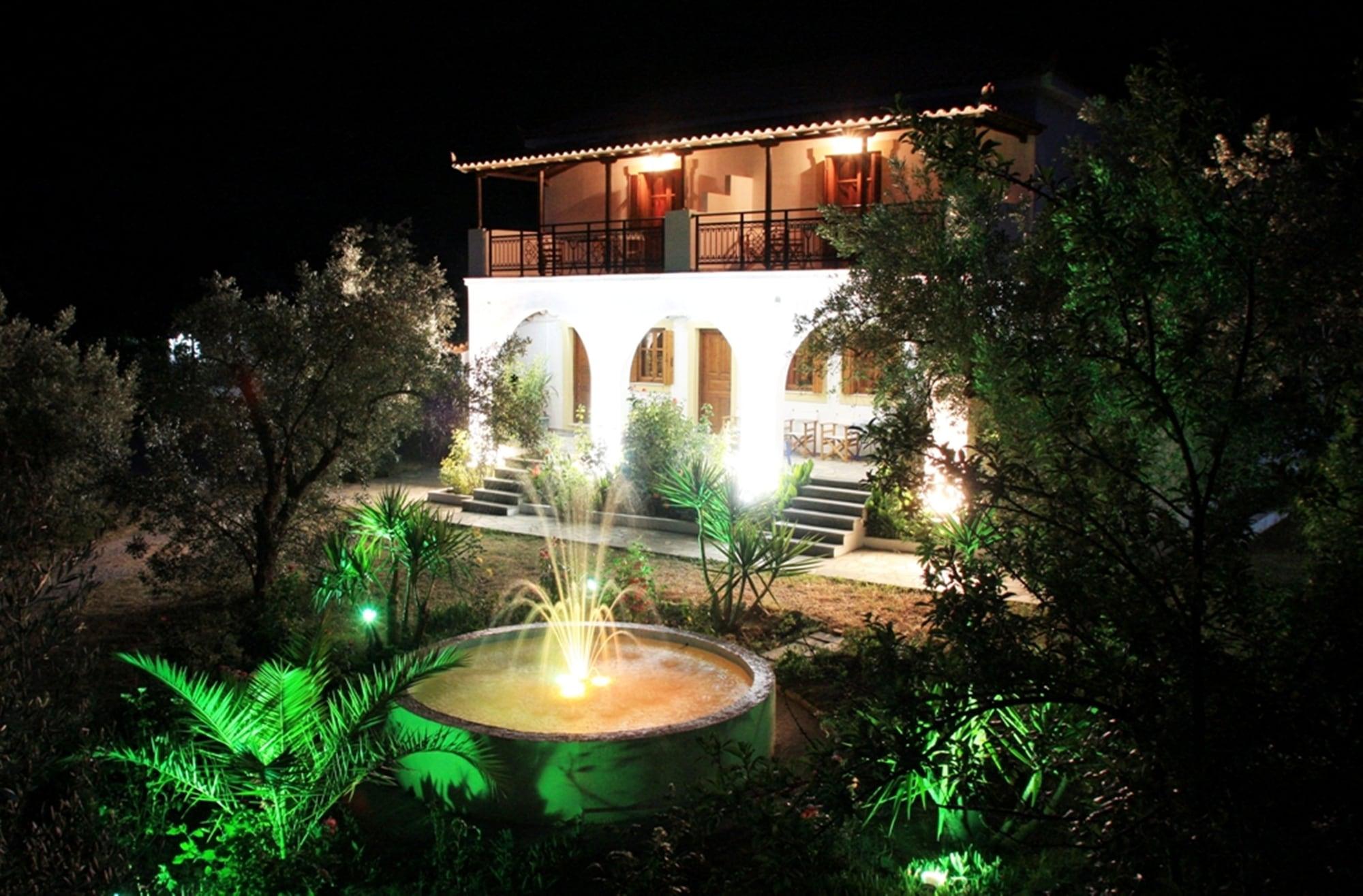 Vista Exterior Artemis Bungalows