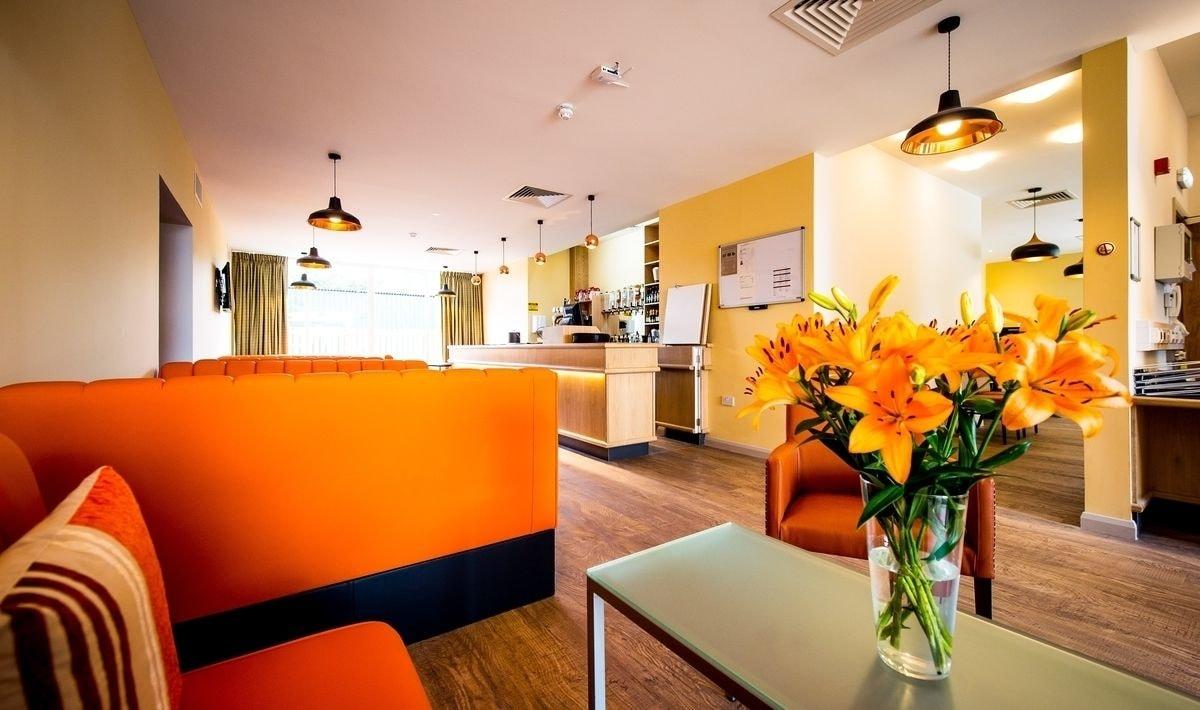 Vista Lobby The Lodge At Perth Racecourse