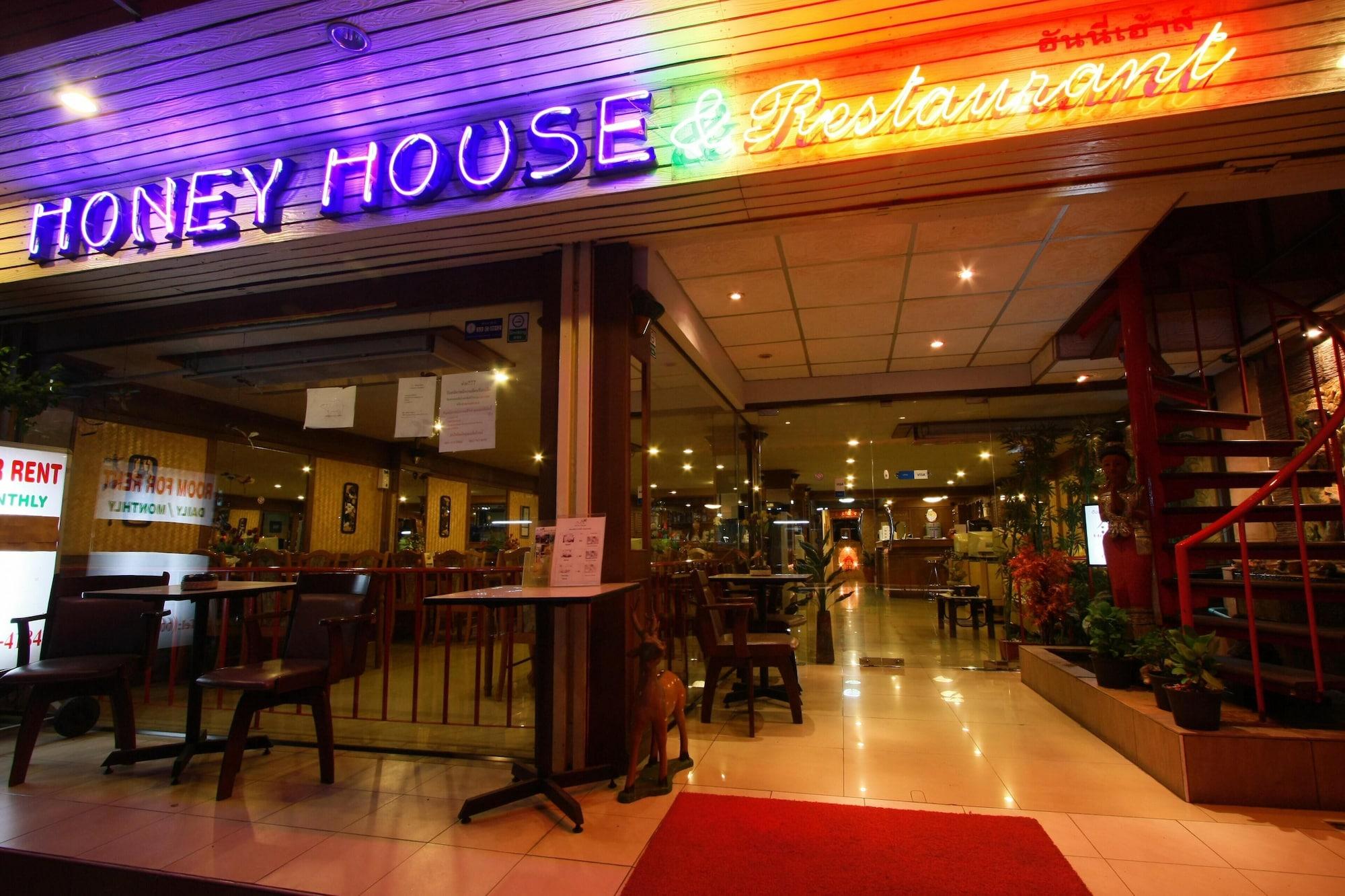 Varios Honey House 2