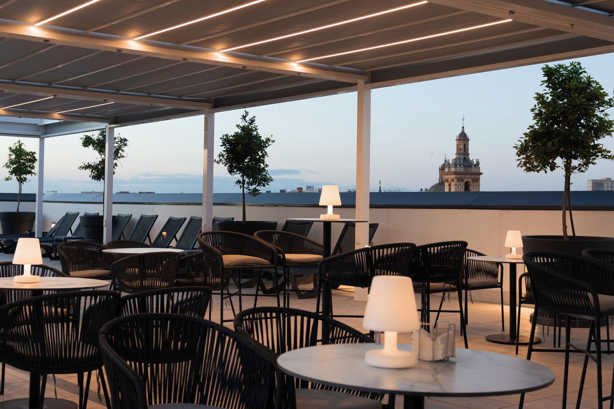 Restaurant Hotel Giralda Center