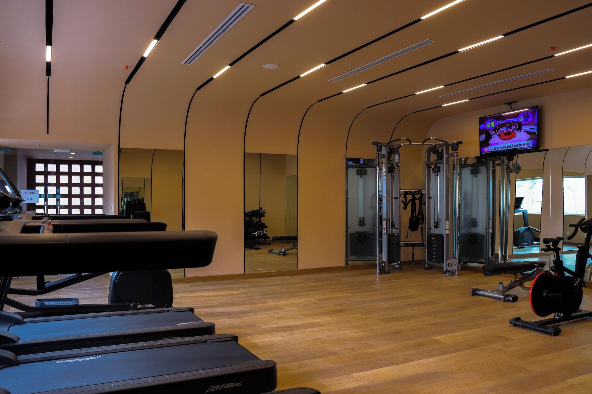 Gimnasio Novotel Monterrey Valle