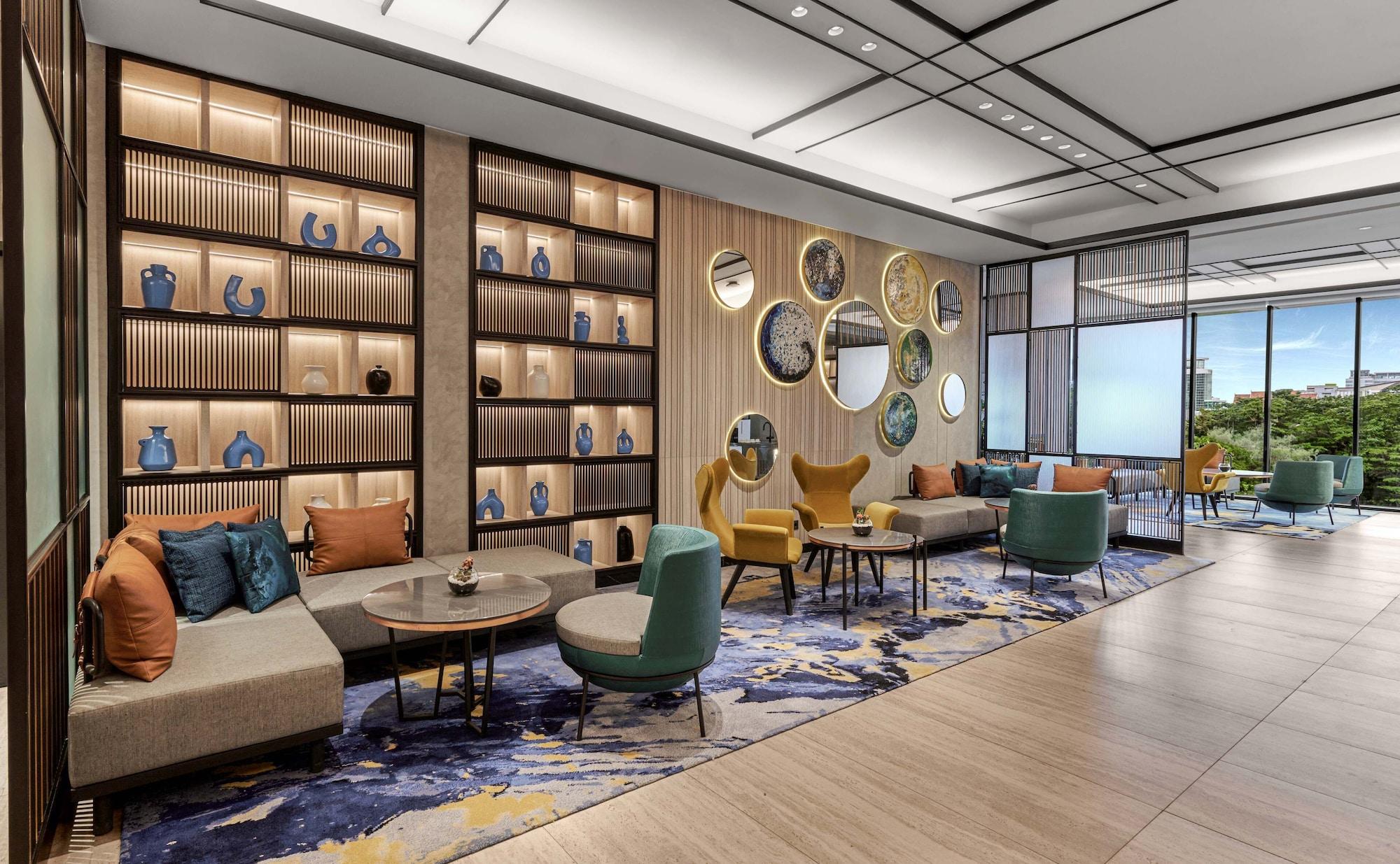 Vista Lobby Hyatt Place Makassar