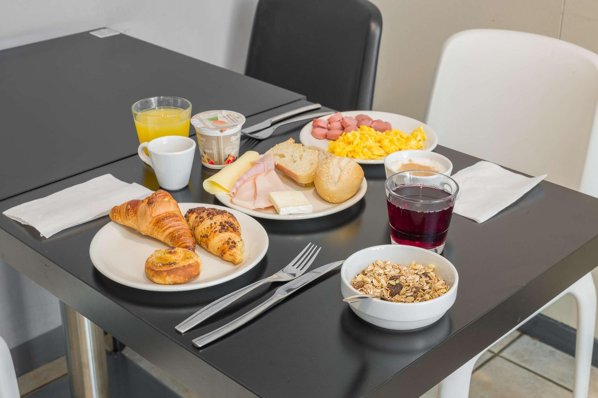 Restaurant B&B Hotel Bologna