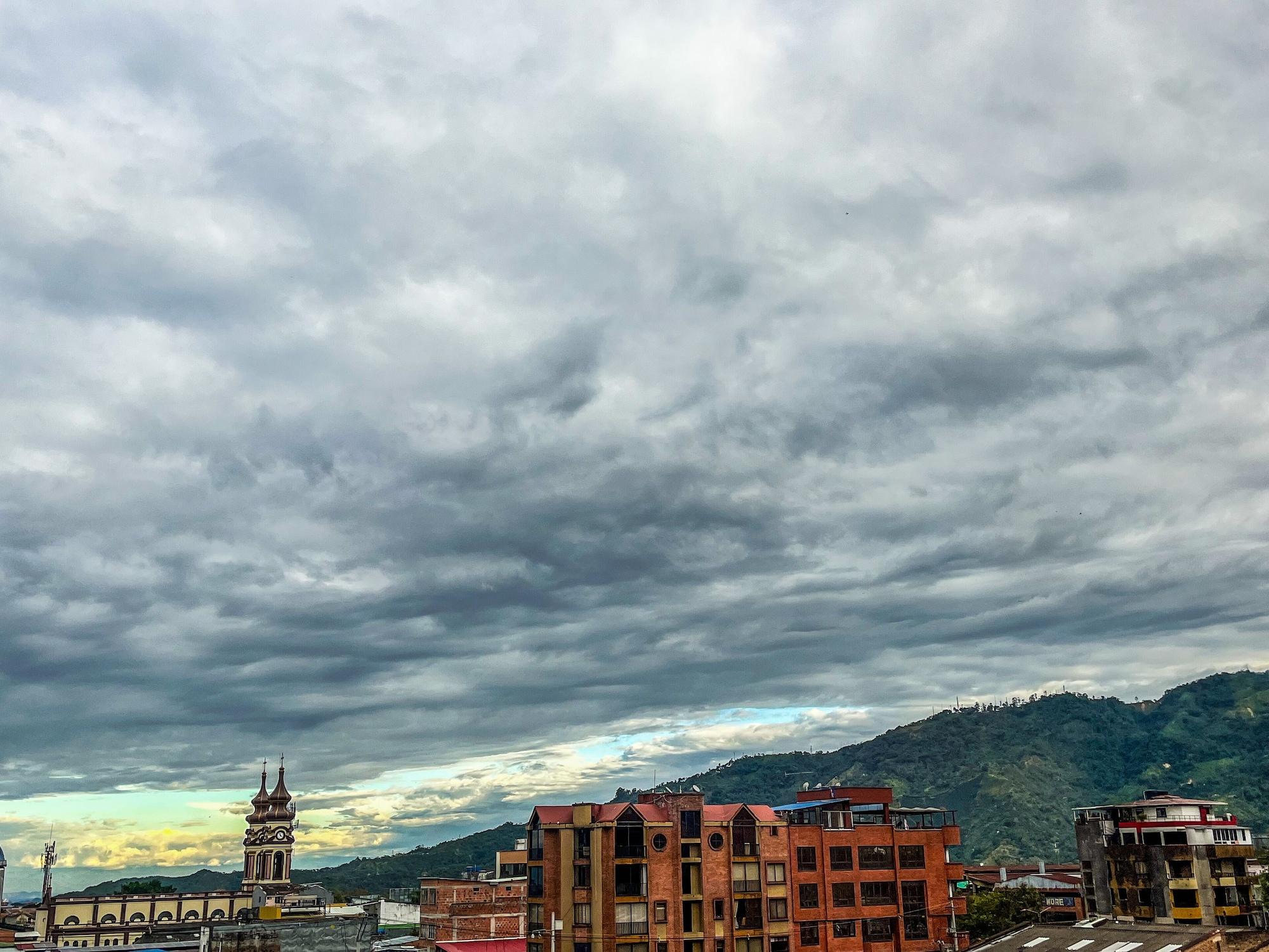 Vista Exterior Neón Living Ibagué