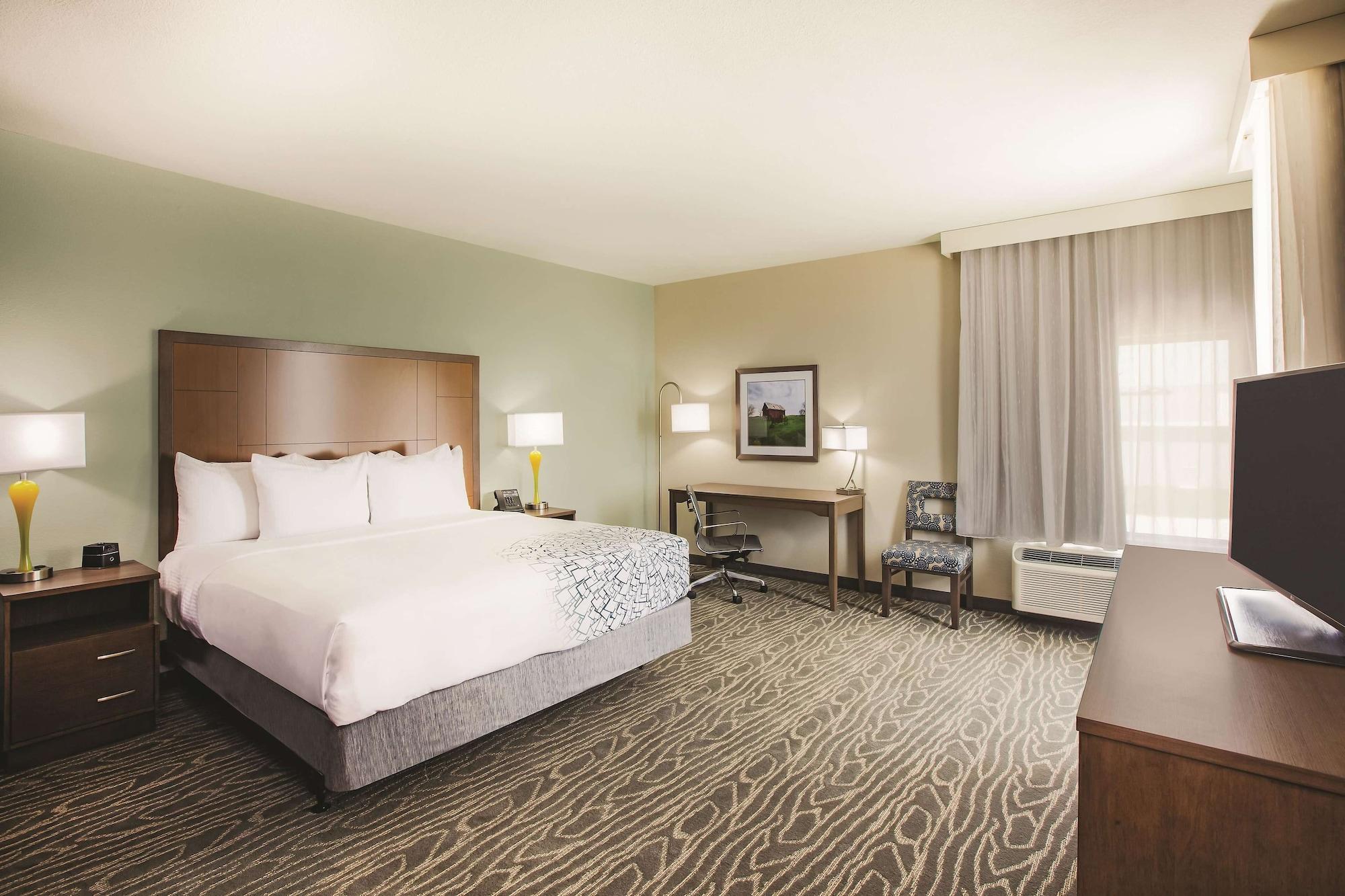 Habitación La Quinta Inn & Suites by Wyndham Wichita Northeast