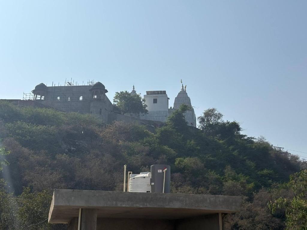 Varios Hotel Shri Radha Krishnam