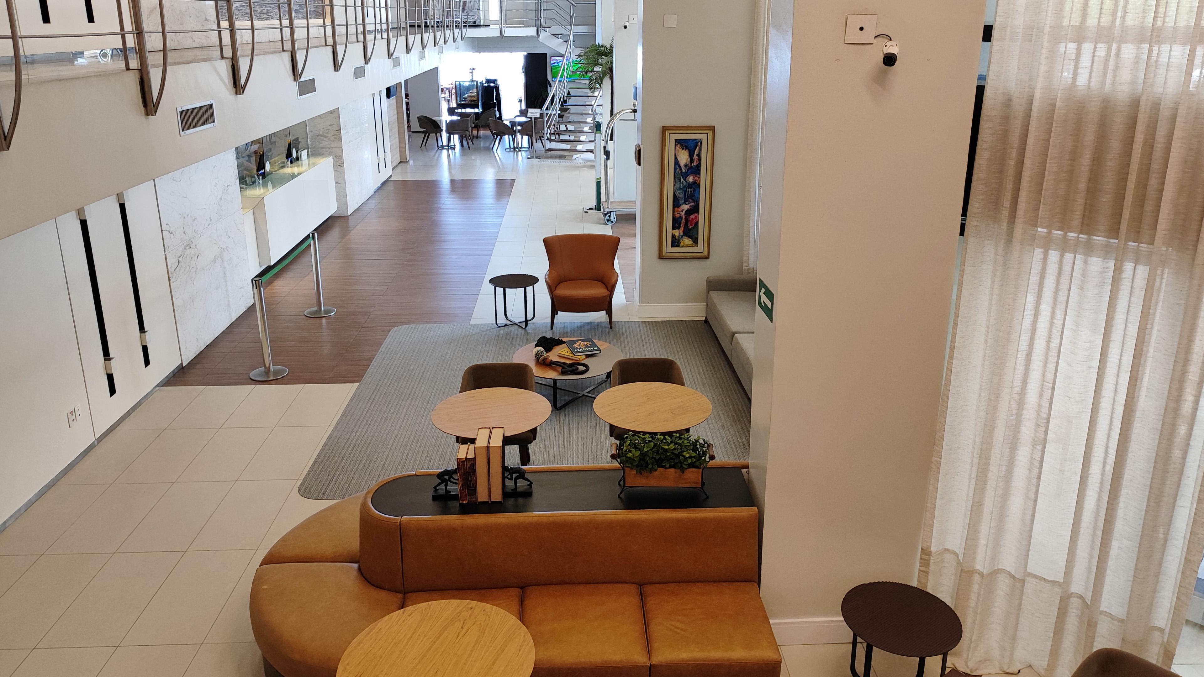 Vista Lobby Holiday Inn Fortaleza by IHG