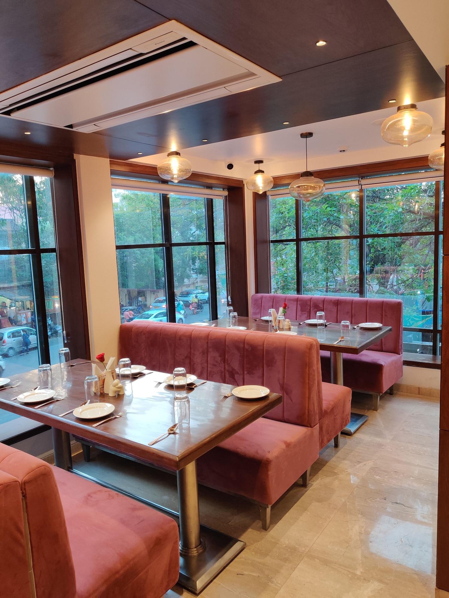 Restaurant The Seven Hotel