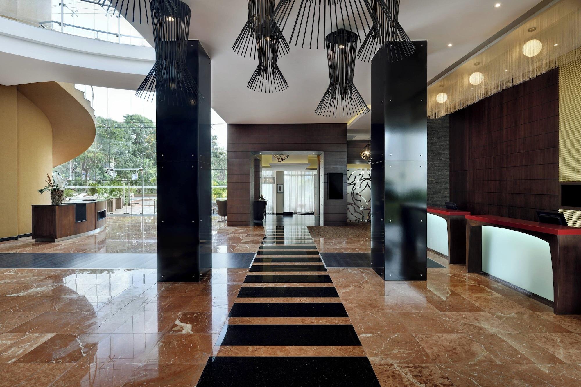 Vista Lobby Accra Marriott Hotel
