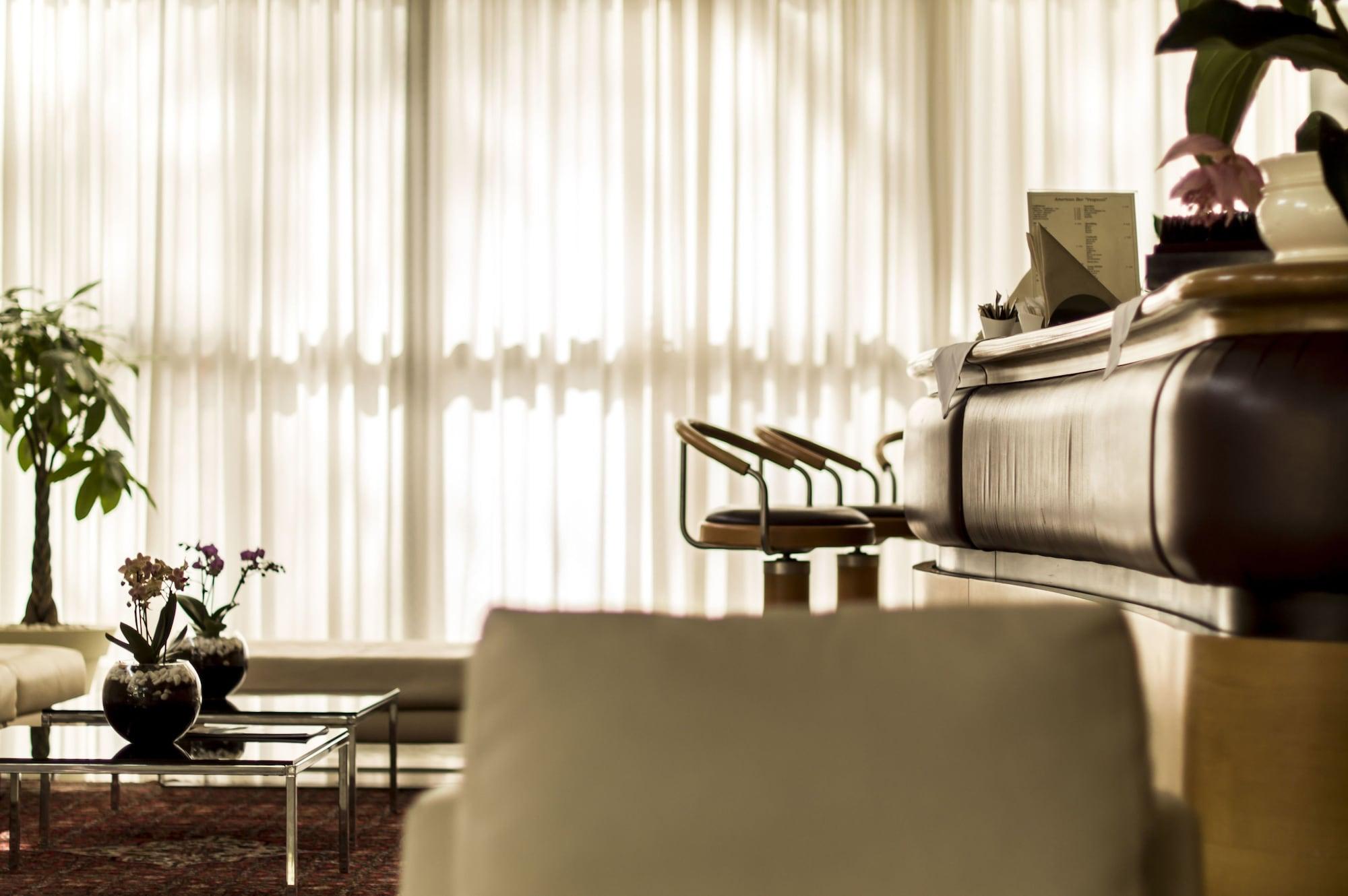 Bar/Salón Hotel Polo