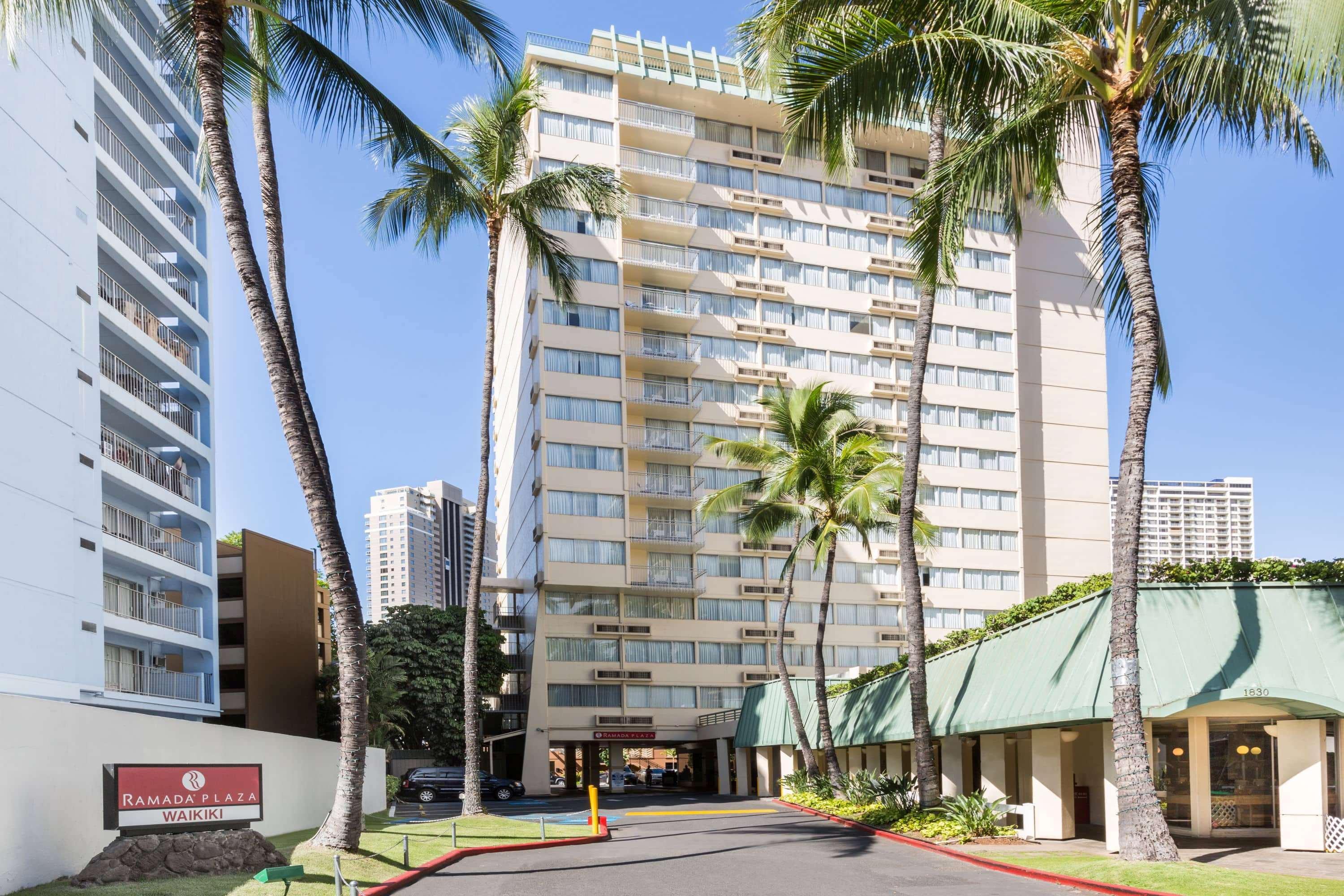 Vista Exterior Ramada Plaza by Wyndham Waikiki