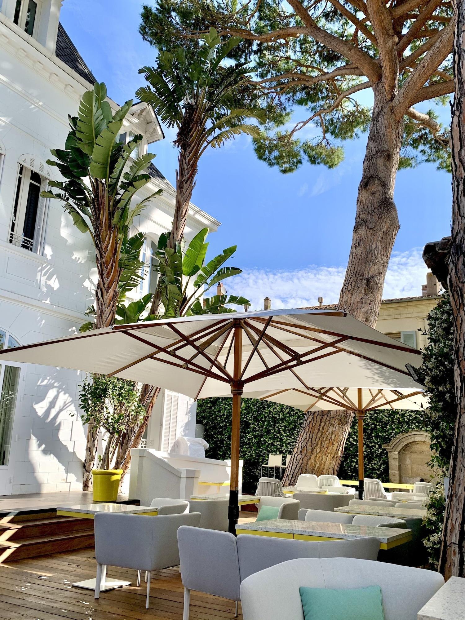 Varios White 1921 Saint-Tropez