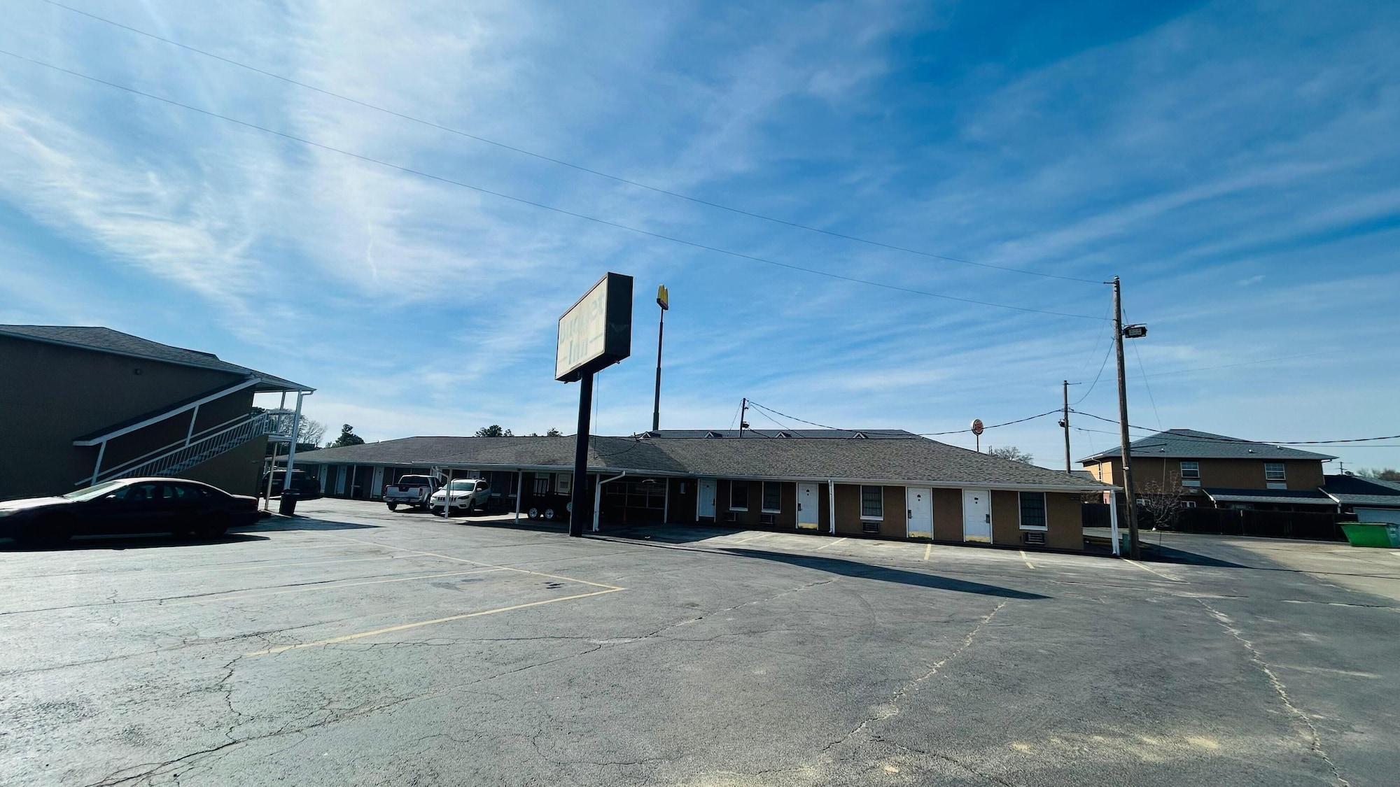 Vista Exterior Budget Inn Beebe