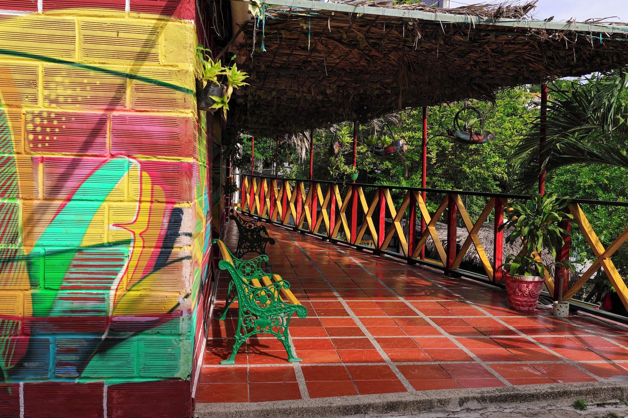 Varios Hostal La Guaca