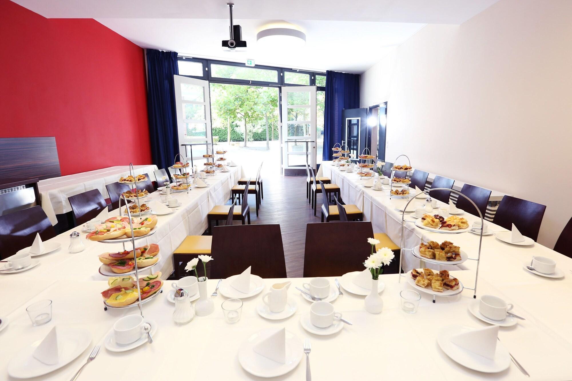 Restaurant H24 Hoteltow