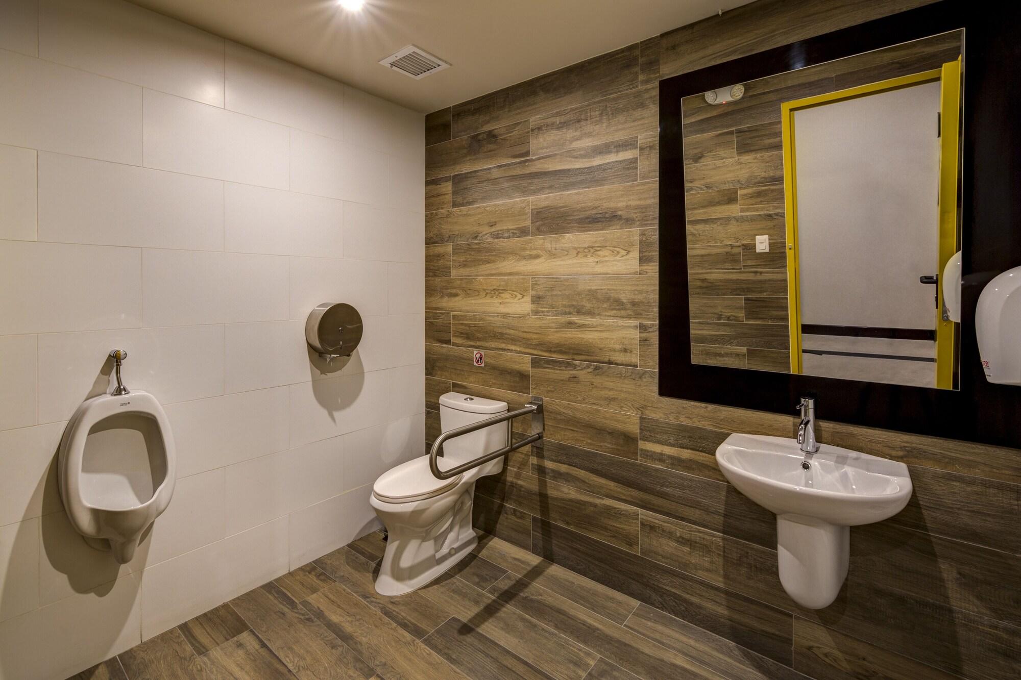 Equipamiento de Habitación Arawi Miraflores Express