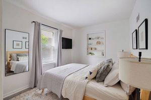 Alquiler Vacacional - Great Location! Beautiful Home Near Downtown Westmont