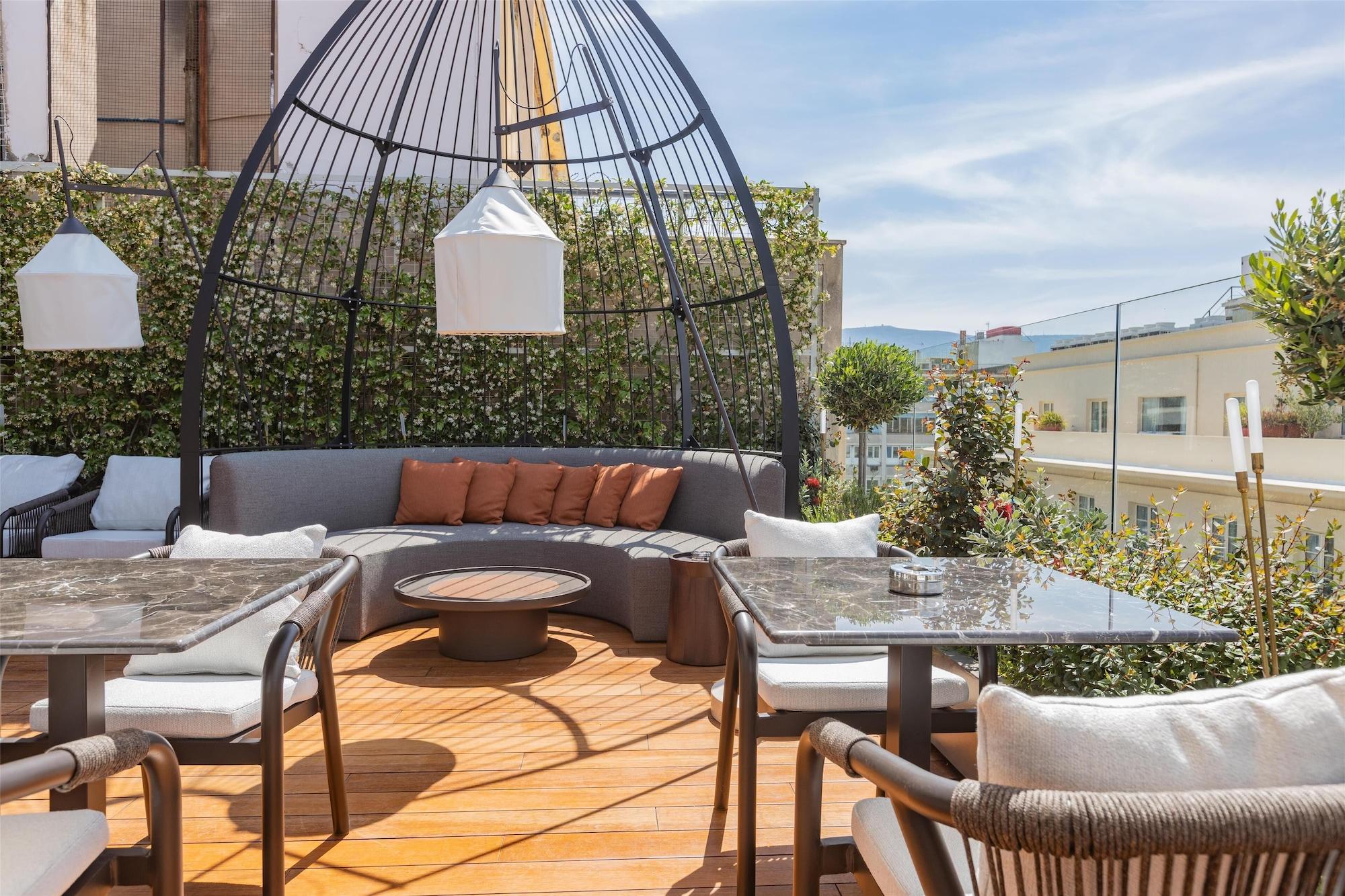 Restaurant Adia Aluma Athens, Curio Collection By Hilton