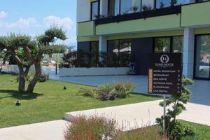 Alojamiento - Lord Hotel & Restaurant at AutoStation