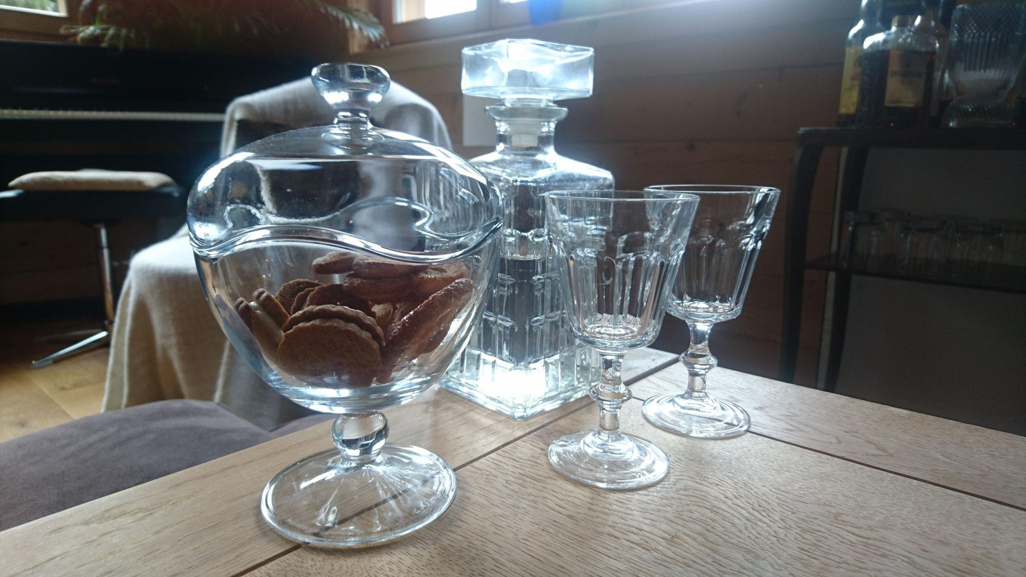 Restaurant Loyehill Chalet. Swiss Alps Escape