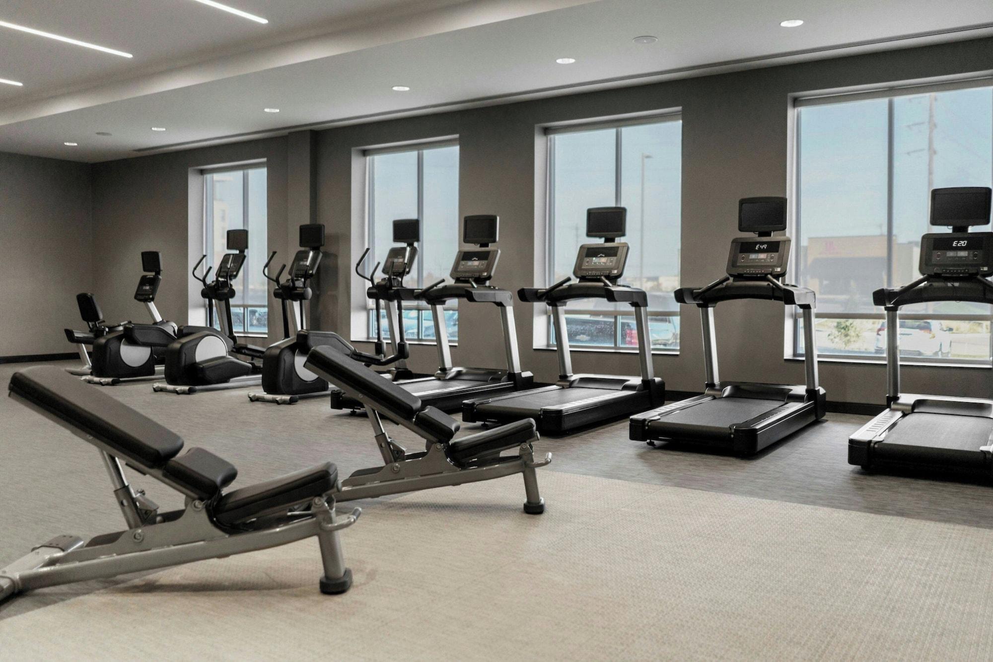 Gimnasio Courtyard by Marriott Indianapolis Fishers