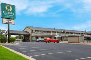Alojamiento - Quality Inn & Suites Big Rapids near University