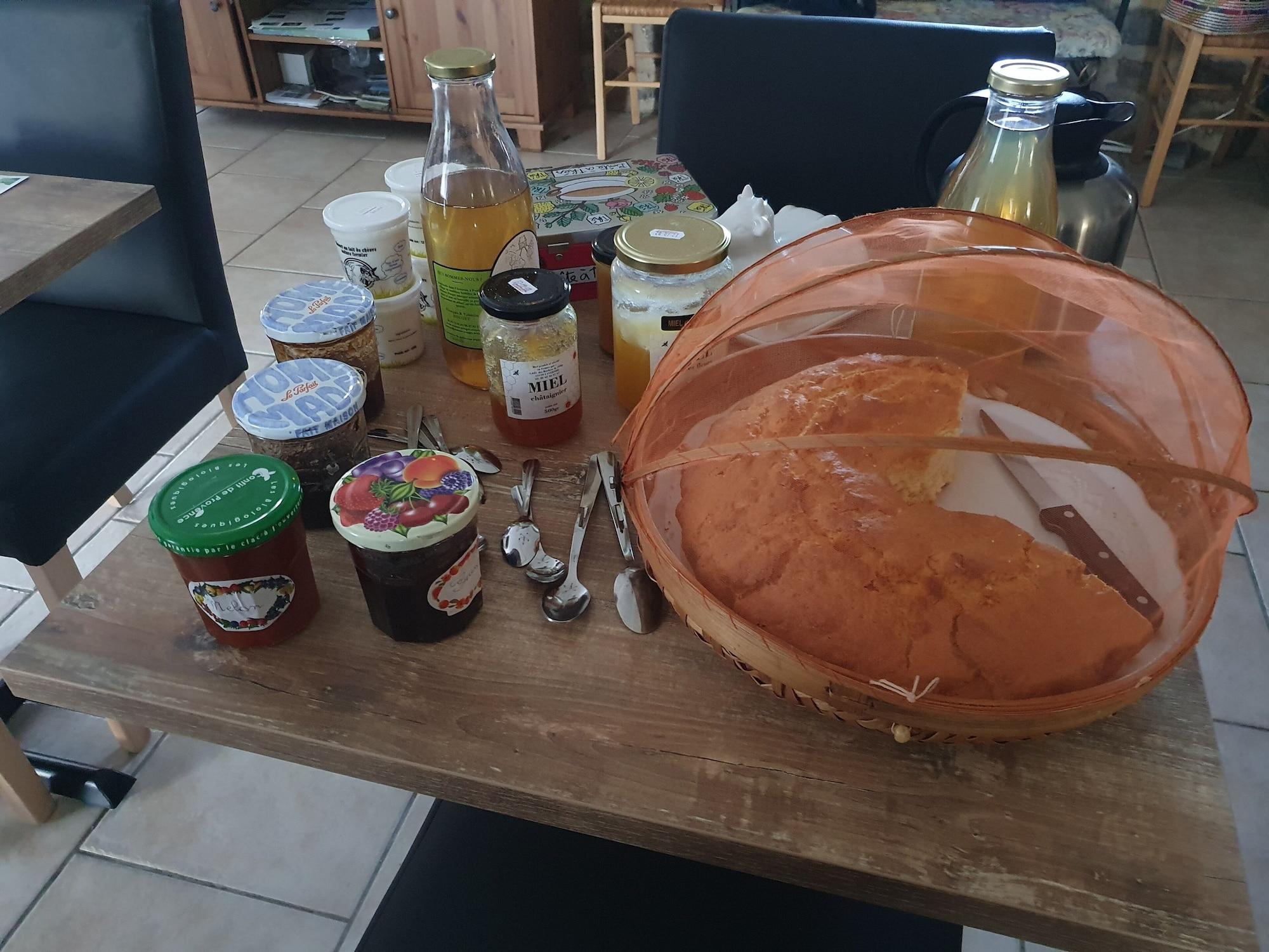 Restaurant Chambres d'hôtes - Entre Dolmens et Fontaines