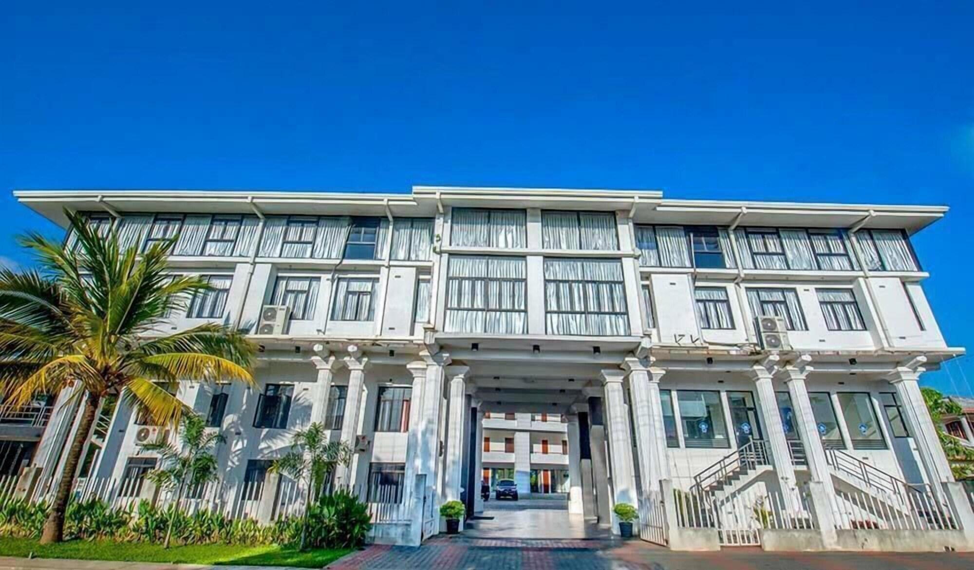 Varios G.M.T. Sorabora Village Hotel