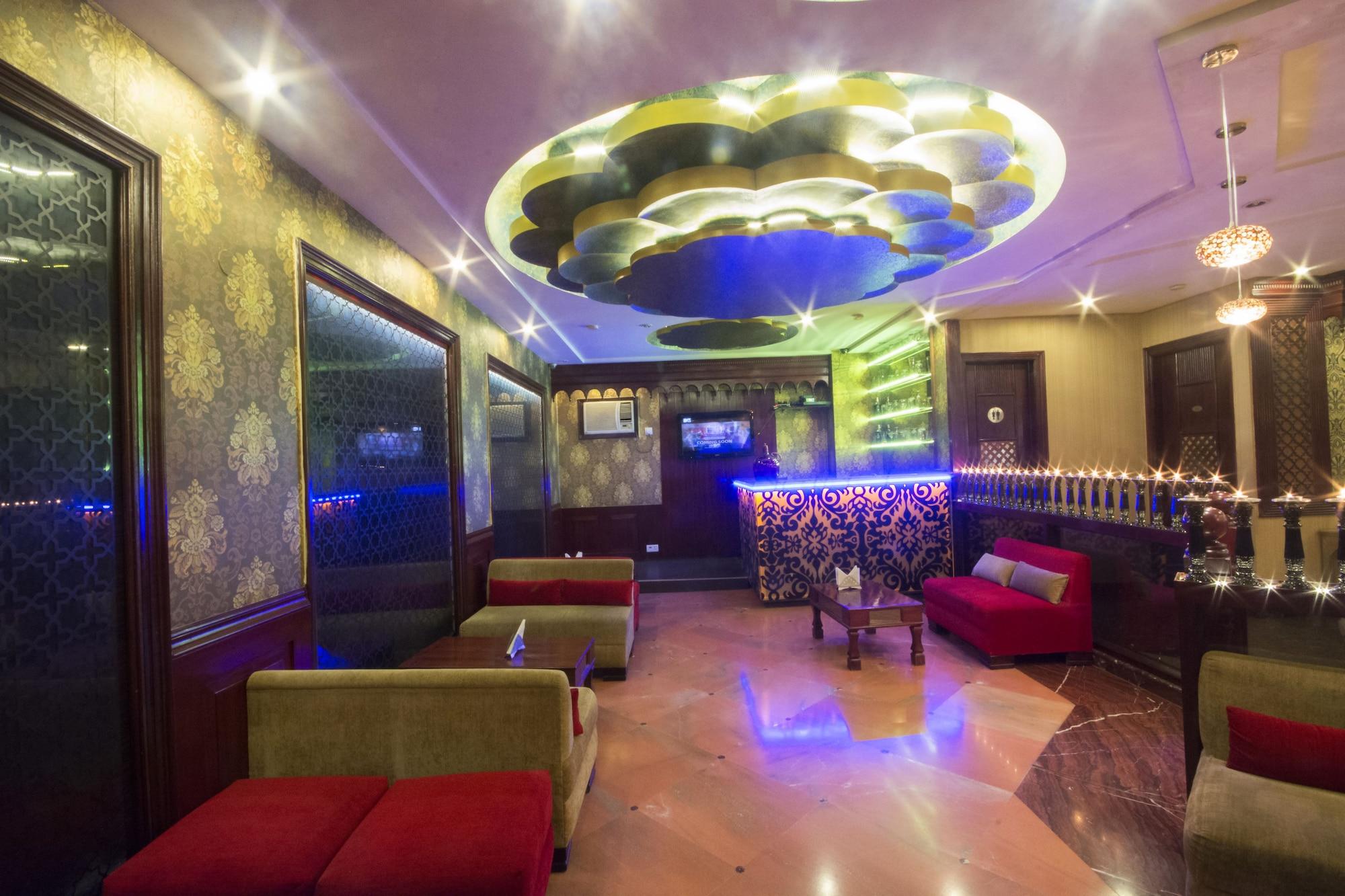 Bar/Salón Siris 18