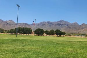 Alquiler Vacacional - Peaceful 3-bedroom house with swim spa in welcoming El Paso