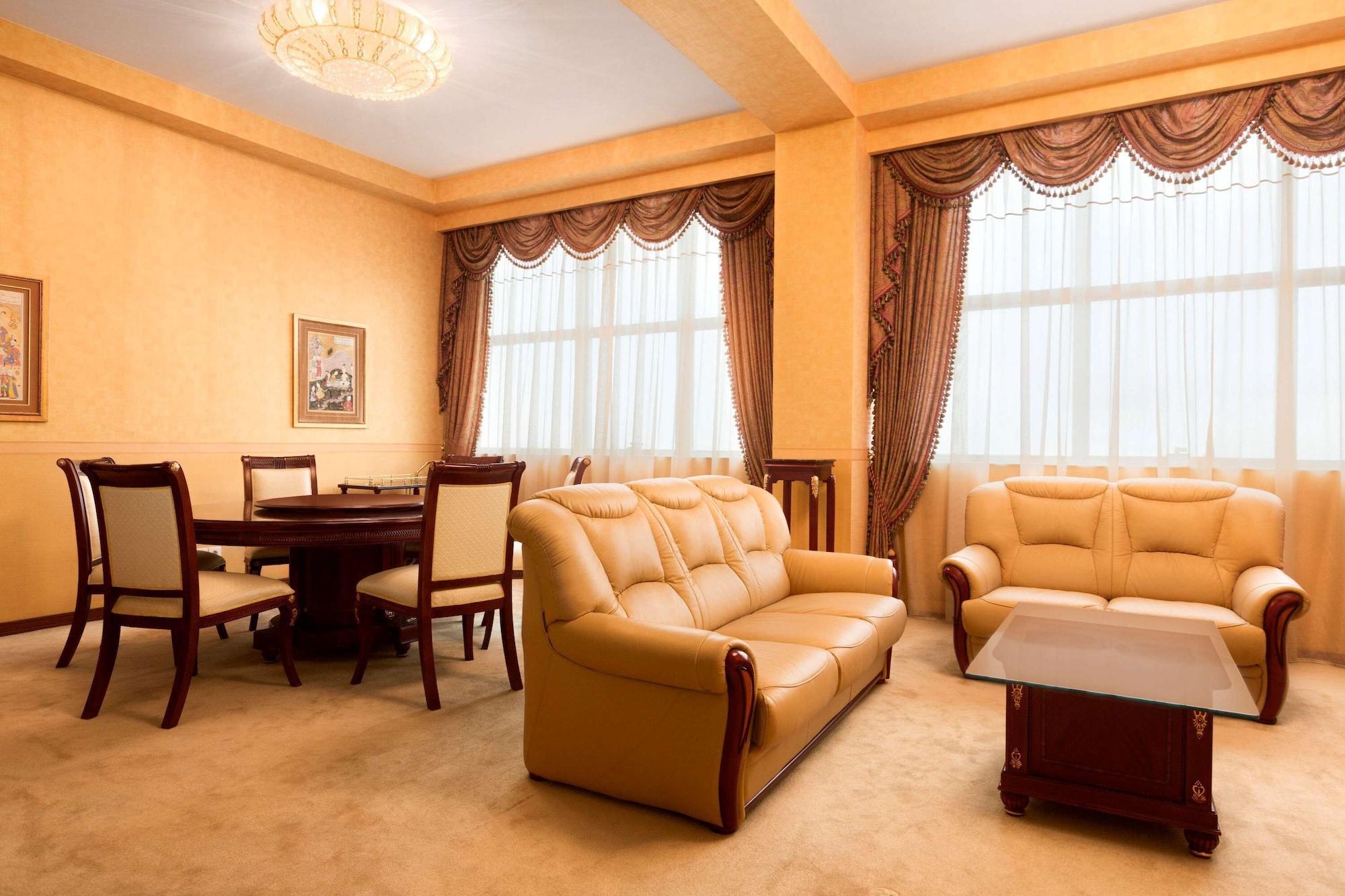 Habitación Ramada Plaza by Wyndham Gence