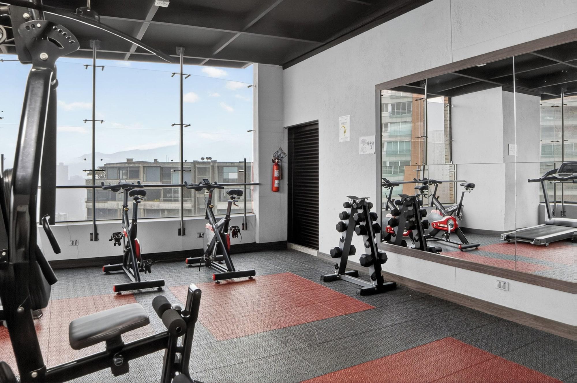 Gimnasio Cafe Hotel Medellín by Lars