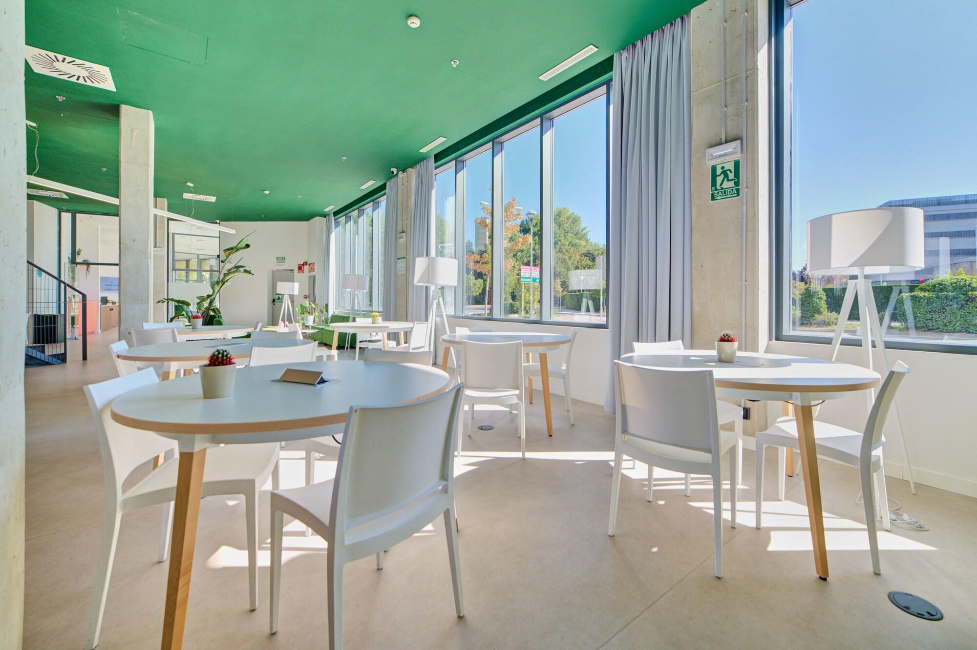 Centro de Negocios Home and Coliving Pamplona