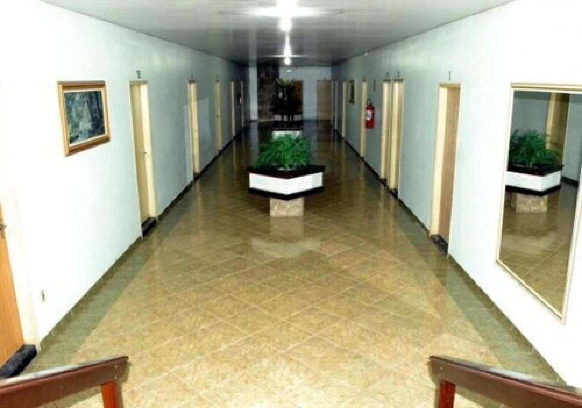 Varios Hotel Pousa La