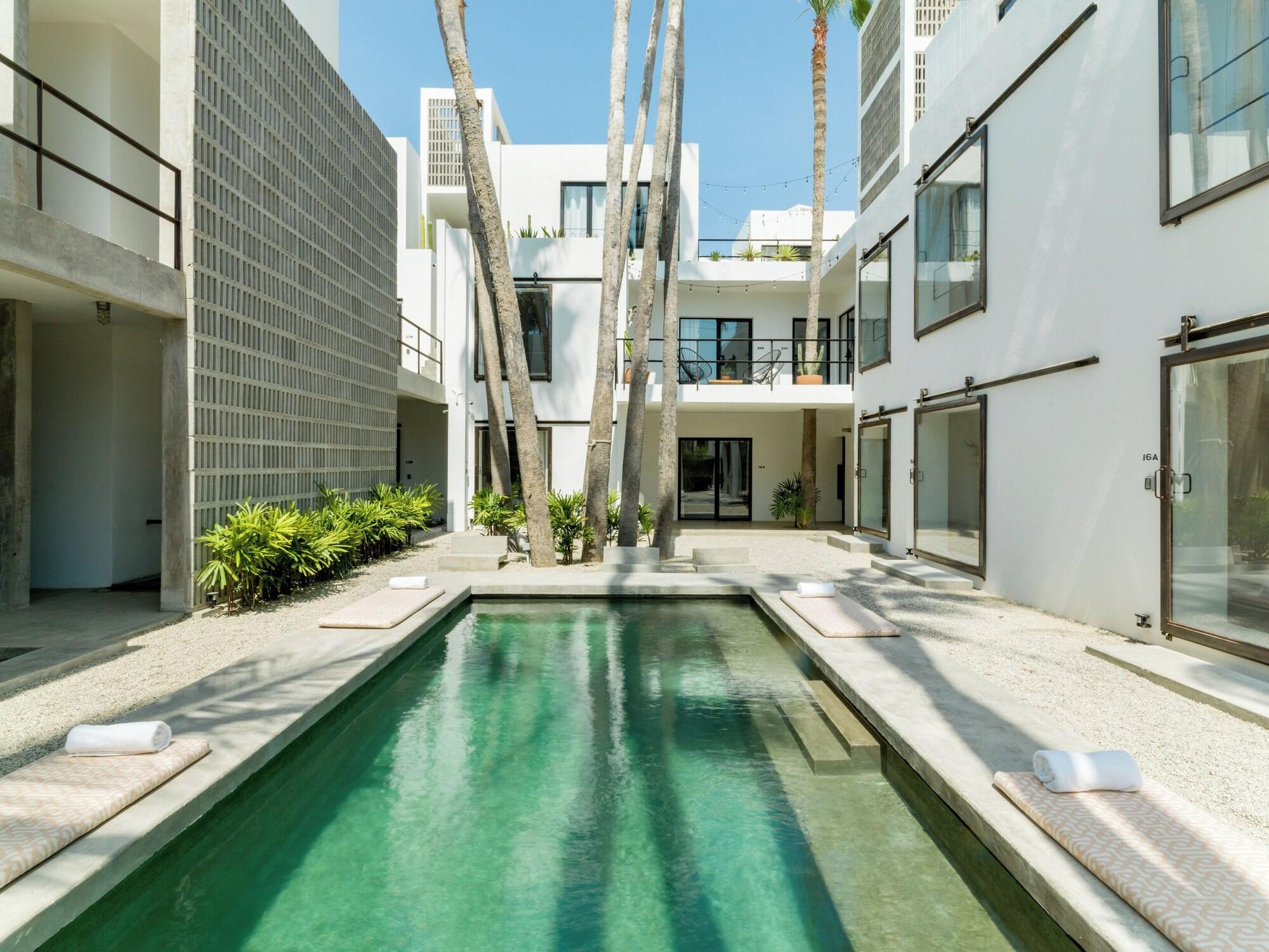 Varios Drift San Jose del Cabo, a Member of Design Hotels