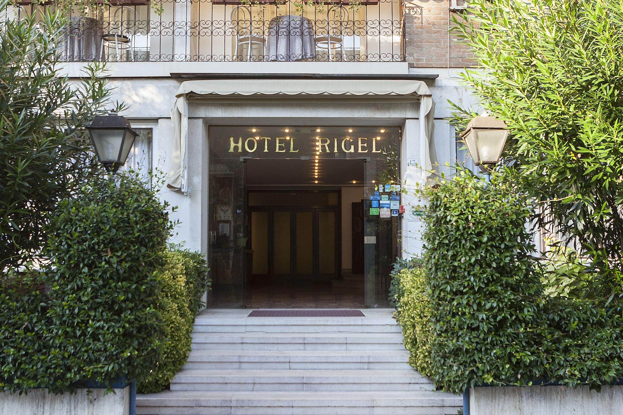 Vista Exterior Hotel Rigel