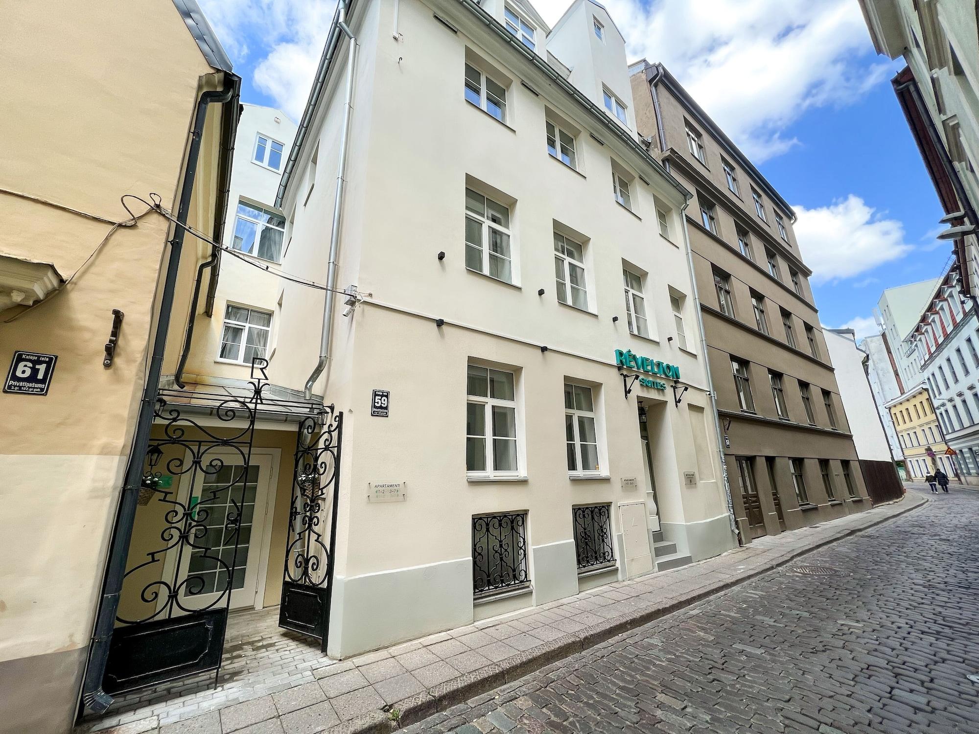 Vista Exterior Revelton Suites Riga