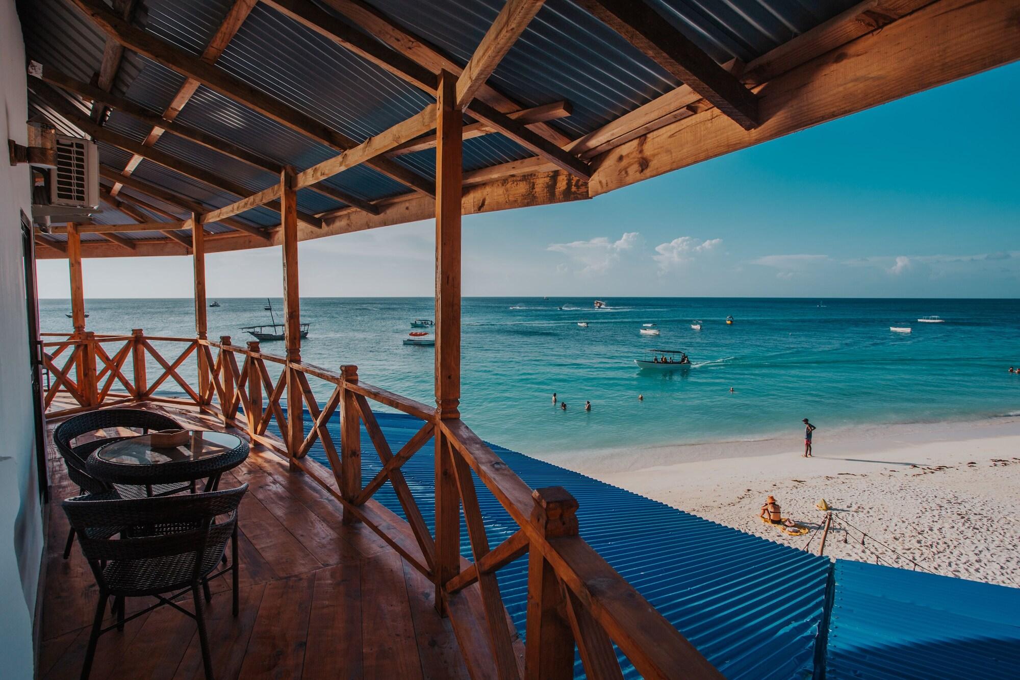 Playa Zenobia Beach Resort