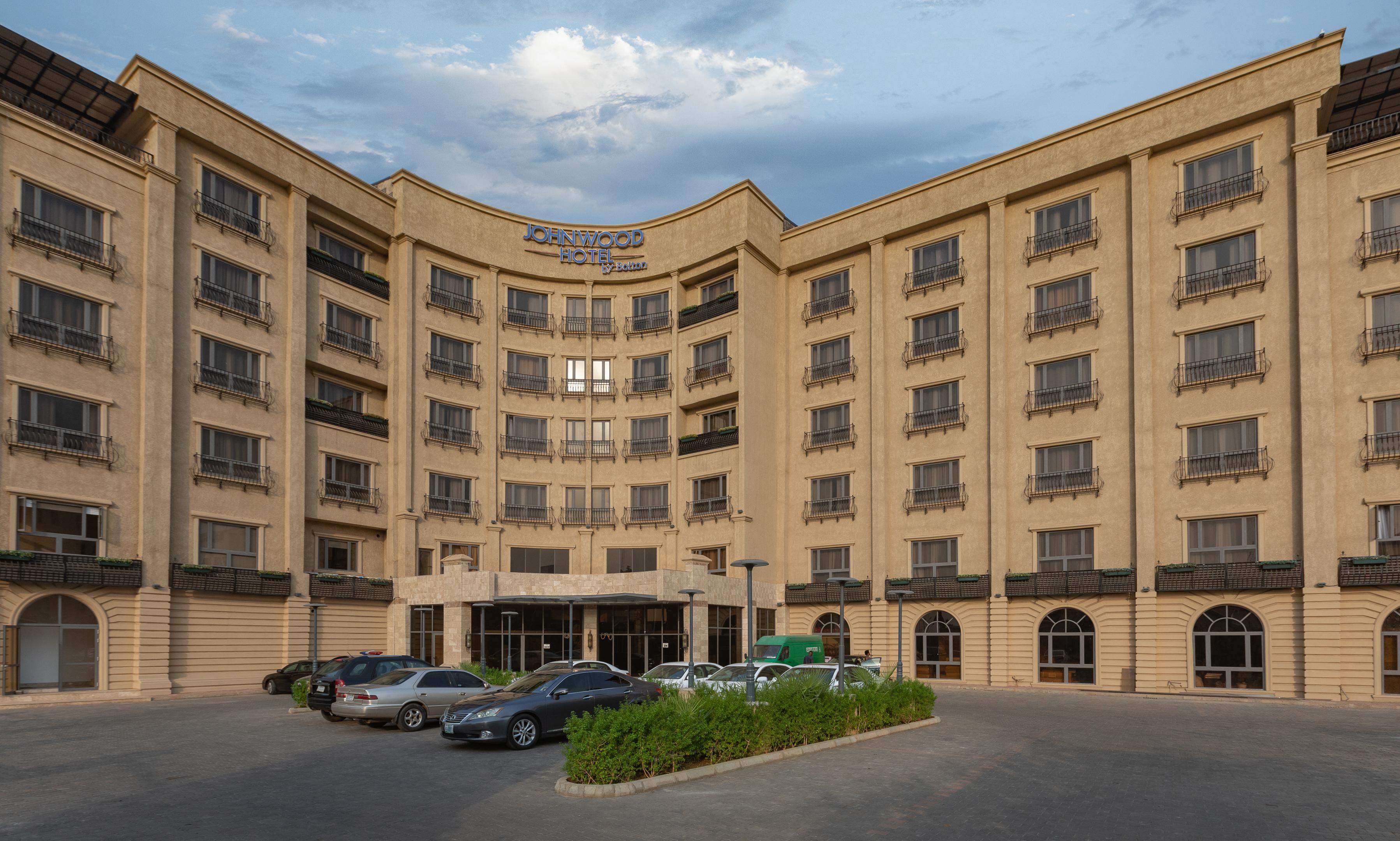 Vista Exterior Johnwood Hotel by Bolton