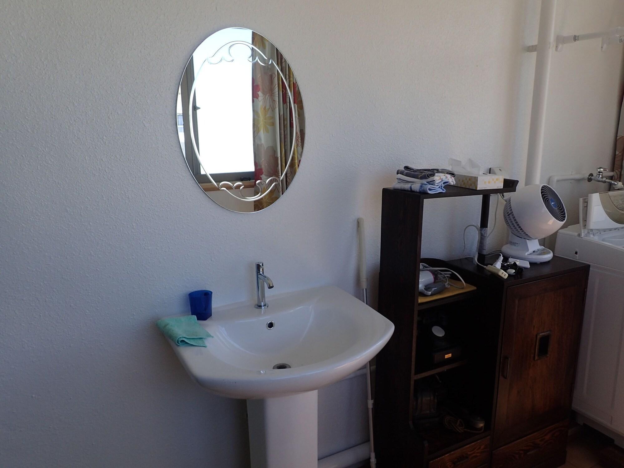 Vista Lobby Smilax Kurichi