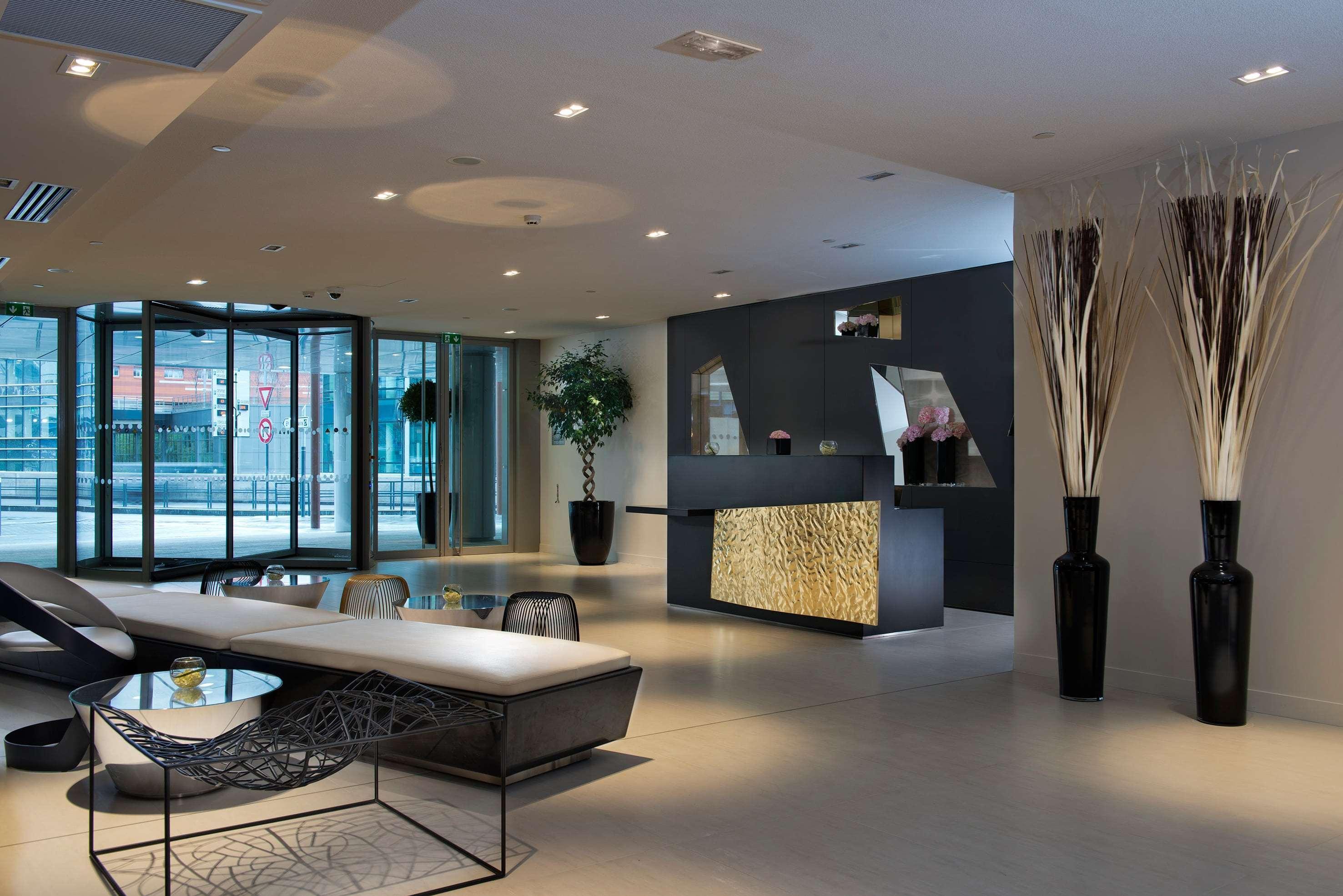 Vista Lobby Melia Paris La Defense